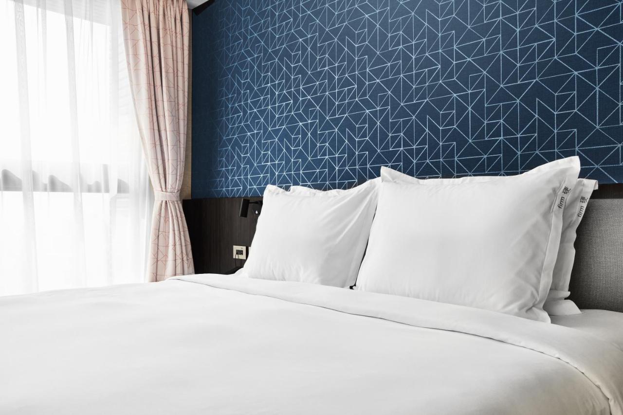 Holiday Inn Express Kaohsiung Love River By Ihg Exterior photo