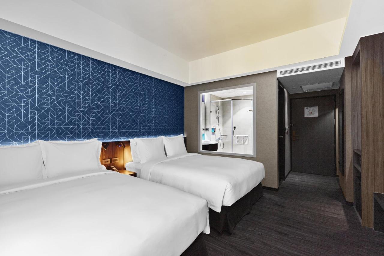 Holiday Inn Express Kaohsiung Love River By Ihg Exterior photo